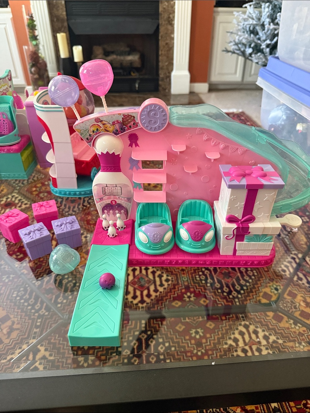Shopkins Party Playset - Pink and Teal Mini Toy Set